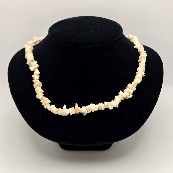 Estate Jewelry - Vintage Shell Necklace White Coral Natural Beads Surfer Beach Tropical Boho 16"